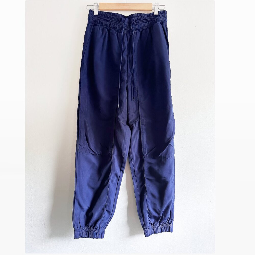 Nike lifestyle windbreaker pull-on pants sweatpants navy blue - Women's Sz S